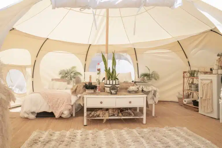 Voll ausgestattetes Luxus Zelt für Glamping in Österreich